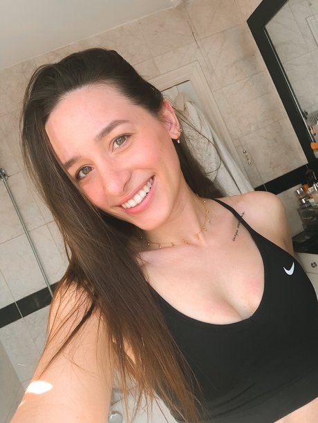 brunette pussy onlyfans nudes photo