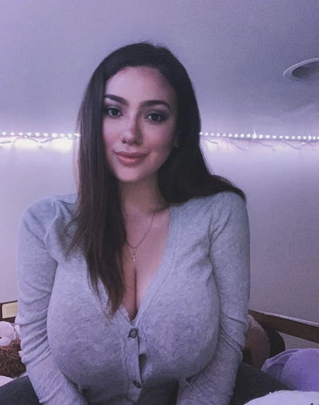 Ivel Pesantez pornstar top img