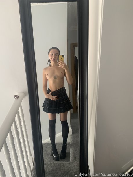 blonde babe onlyfans free nude pictures