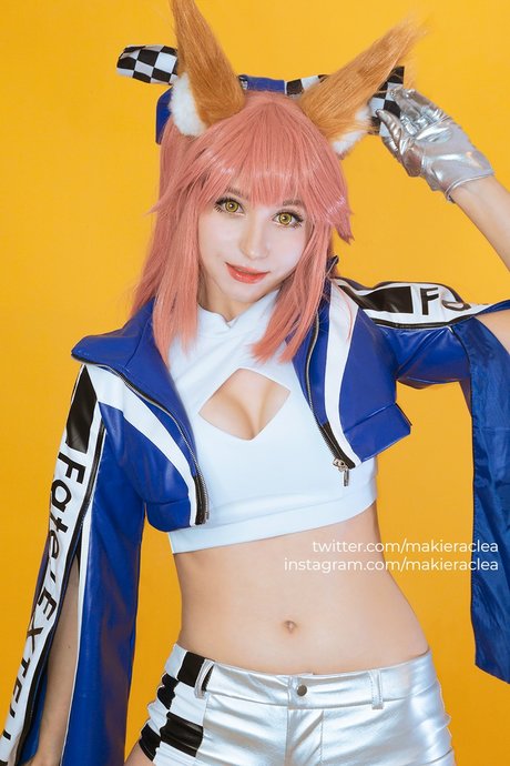 Maki Eraclea star pornographic pictures