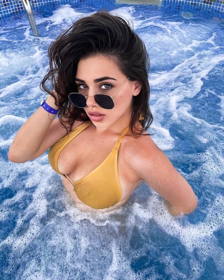 Lera Golovan model hot pic