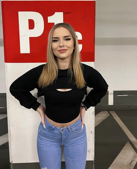 hairy vagina onlyfans porno picture