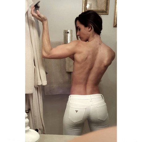 Valentina Lequeux free actress images