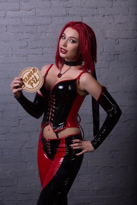 Alena Galan_ porn model photo