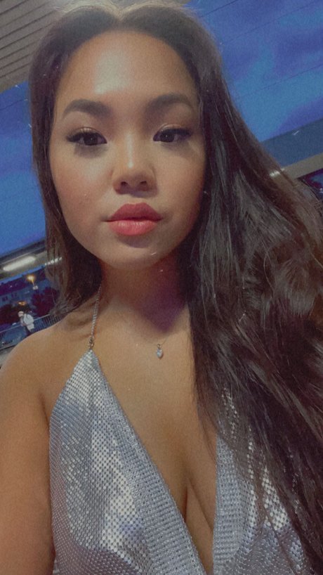 Camii tg pretty model photo