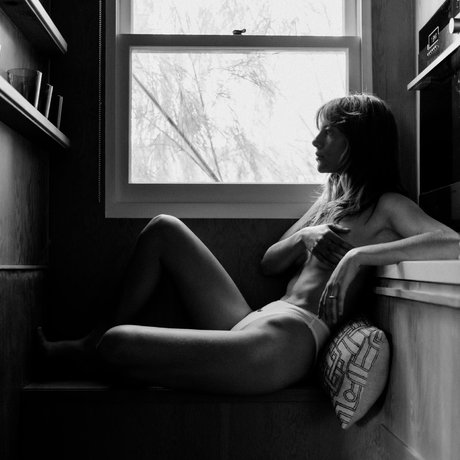 Emily Labowe model exclusive pic