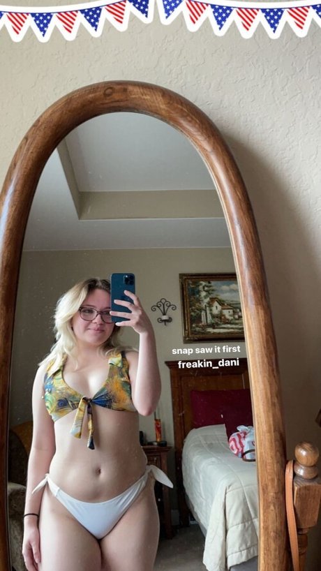 Danielle Delgado star top galleries