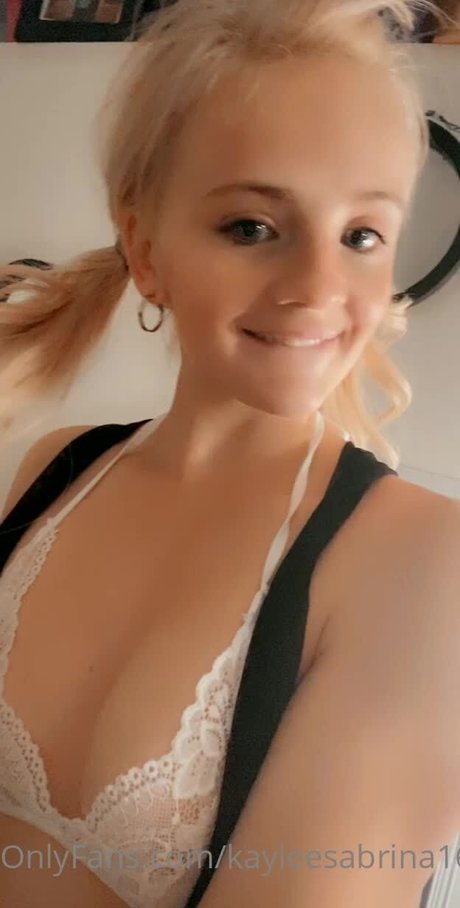 Kaylee Sabrina Ray pornographic star gallery