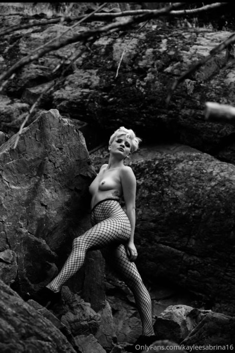 Kaylee Sabrina Ray sexy star image