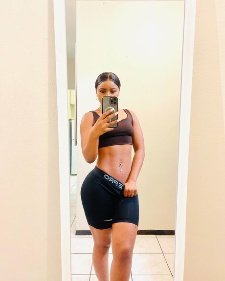 Sharon Gambu star art gallery