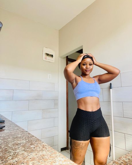 Sharon Gambu star pornographic img