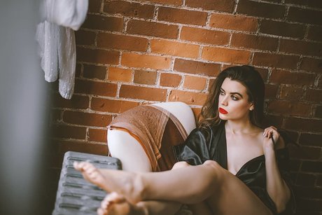 Stephanie Domet hot model pic