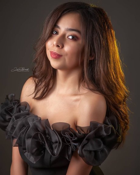 Alma Hernandez beautiful star gallery