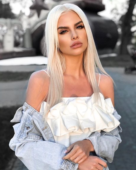 Iva Kivock model pretty pictures