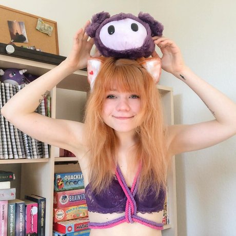 Lilsolle Chickpii pornstar hd photos