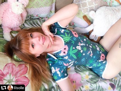 Lilsolle Chickpii pornstar perfect photos