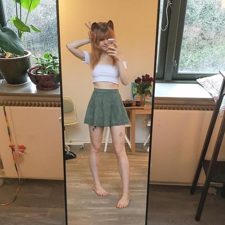 Lilsolle Chickpii hot star pics