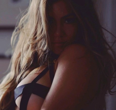 Tori Deal_ pretty star gallery