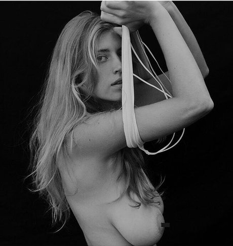 Agnes Verano sex model galleries