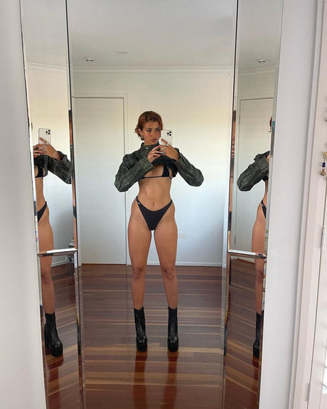 Ambra Guiotto art pornstar photos