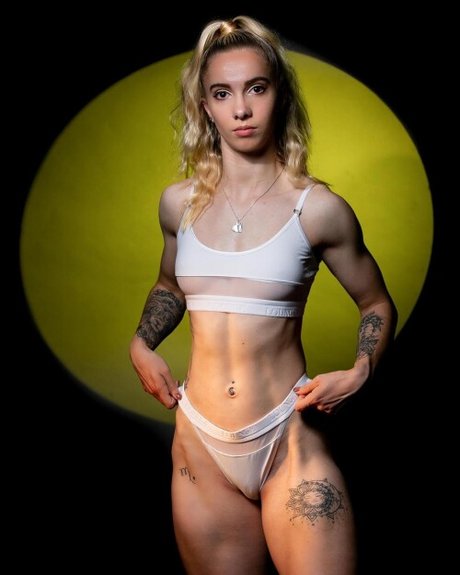 Caitlin Wade pornstar free photo