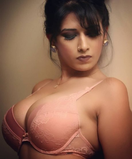 Rasha Kirmani top star images