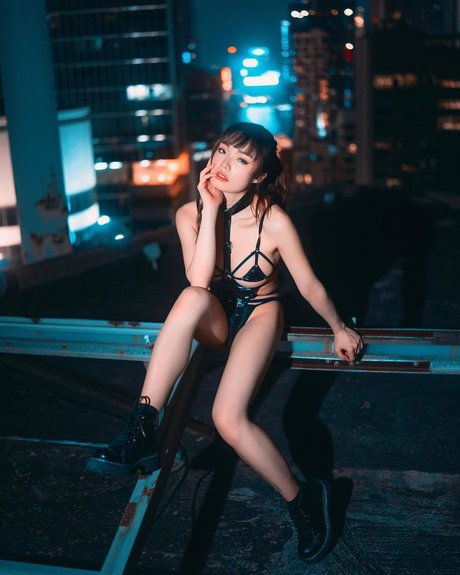 Queenie Lam pornographic star photo