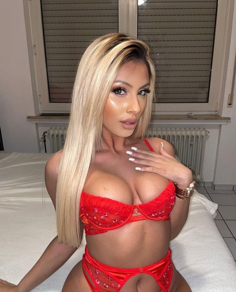 Vasilka Vazzzlegramm star nice pic