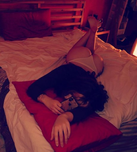 Abilee 3 star exclusive pic