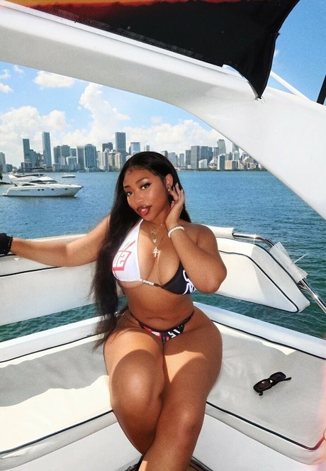 Chaotic Allure hd model pic