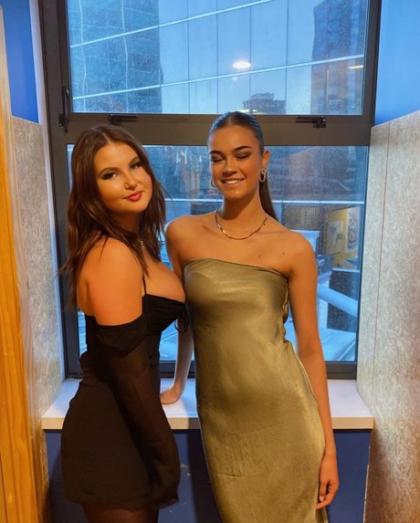 Clo Bailey nude model picture