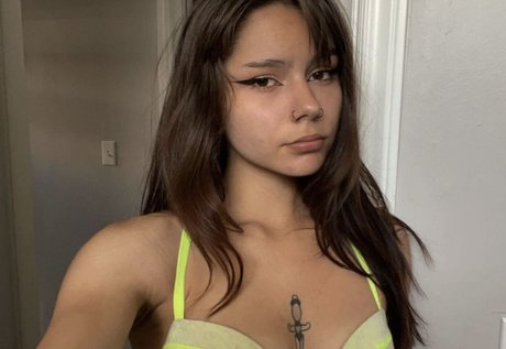 Sxvsy model exclusive pics