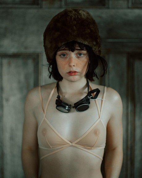 Suzieson pornographic model pictures