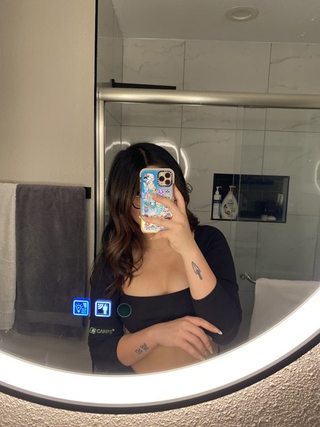 latina teen onlyfans naked picture