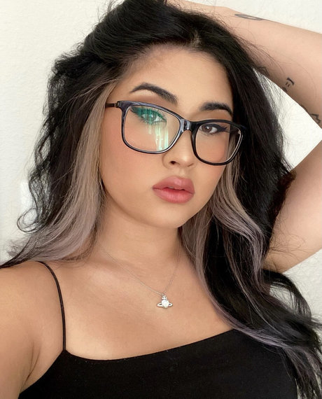 _Jydn lol star exclusive photos