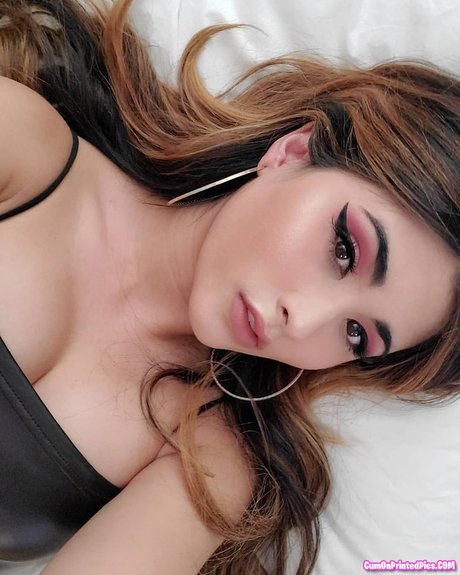 lesbian massage onlyfans beautiful xxx img