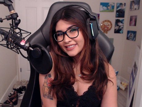 british blonde onlyfans porno img