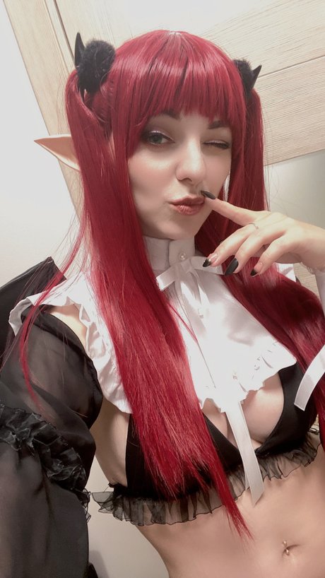 Dear Iris model erotic image