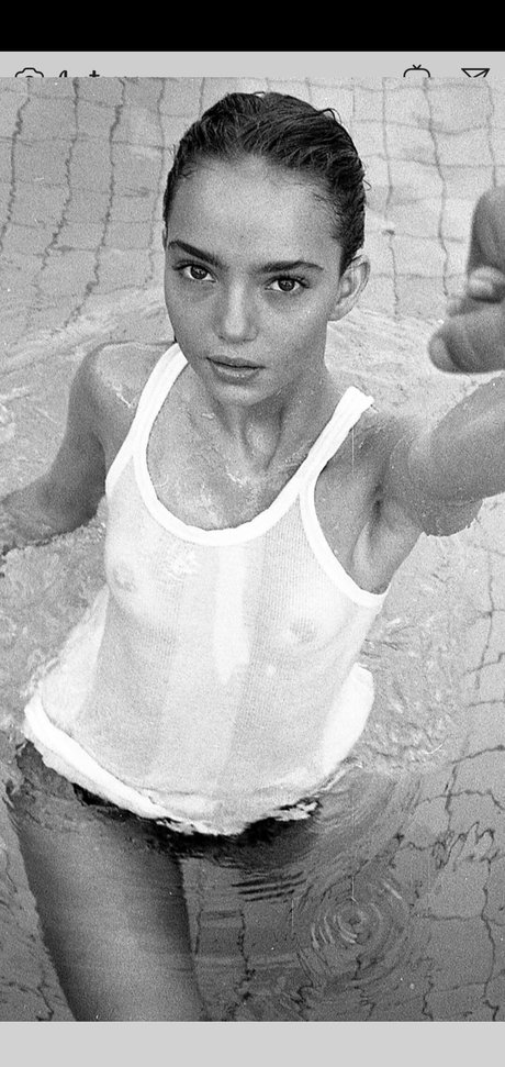 latina feet onlyfans free naked images