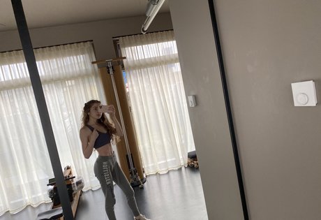 Knights Ry xxx model pic