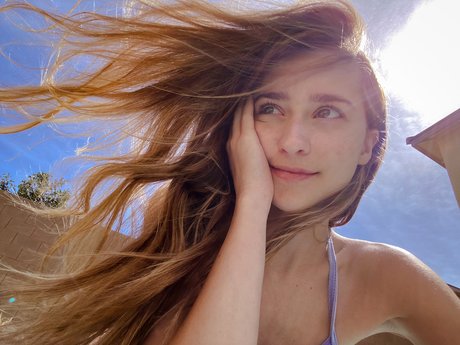 Knights Ry star erotic pics