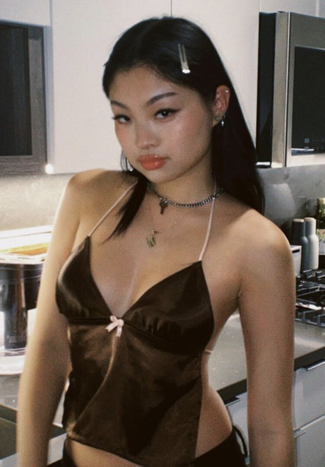 Alina Lin star best photo