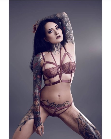 Bella Isadora_ adult actress image