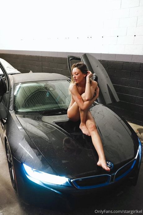 Kelsey Oreilly model naked pics