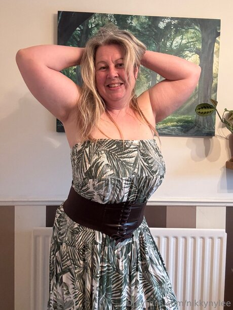 Nikkynylee xxx model picture