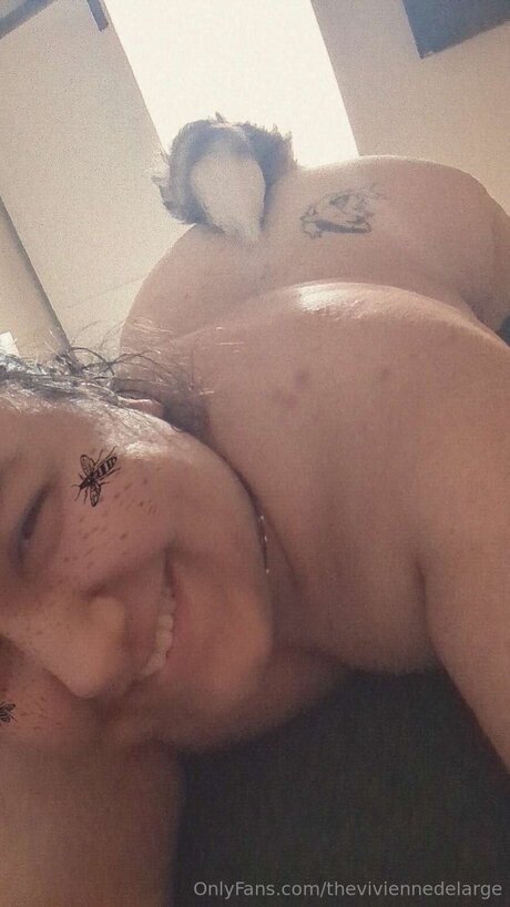 Theviviennedelarge model images