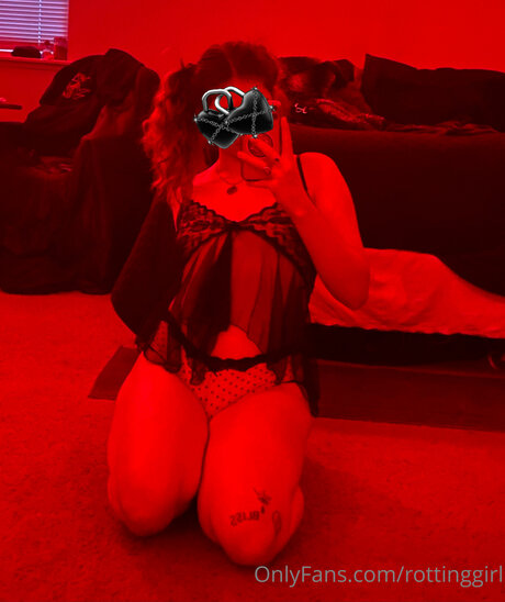 Unholyvii pornstar nudes img