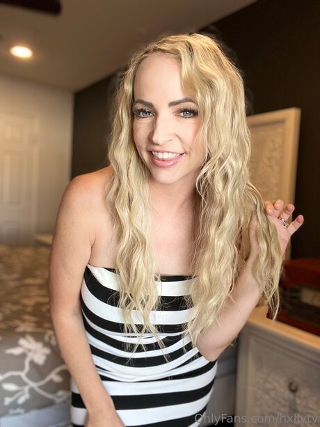 Hxllytv xxx star photos