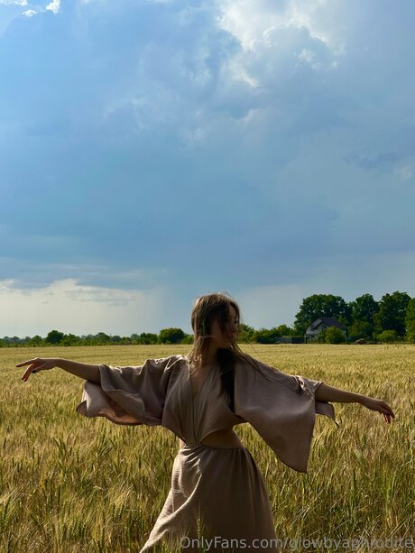 Glowbyaphrodite hd star image