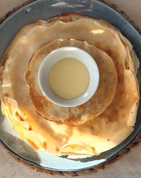 Roxy Blakee top actress pictures